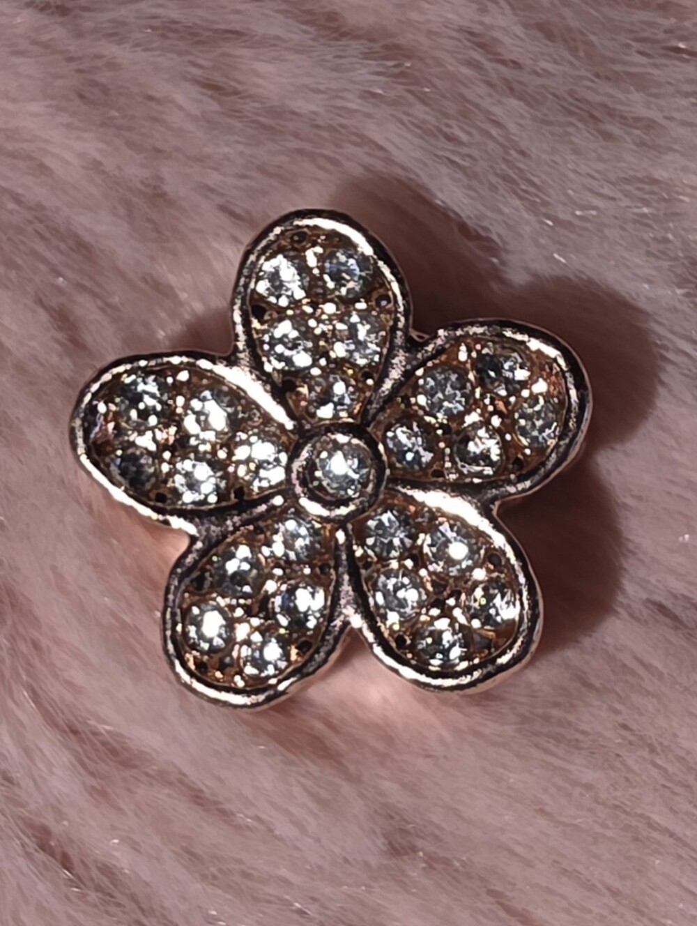 NWOT Rose Gold Color Pandora Style Large Daisy Bead W/Beautiful White Crystals